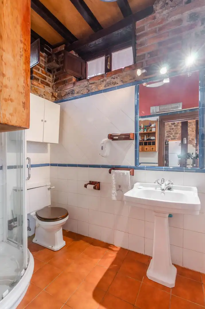 Baño de Edificio en venta en Parres, Asturias
