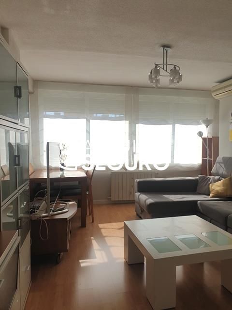 Living room of Flat to rent in Leganés  with Air Conditioner, Heating and Furnished