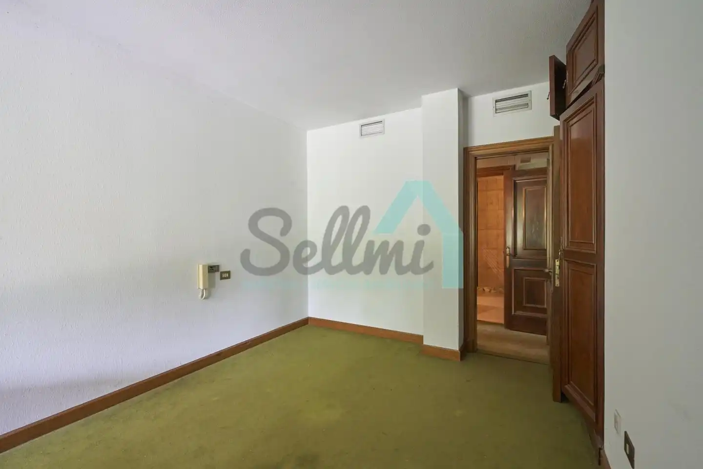 Dormitori de Casa o xalet en venda en Gijón  amb Aire condicionat, Jardí privat i Parquet