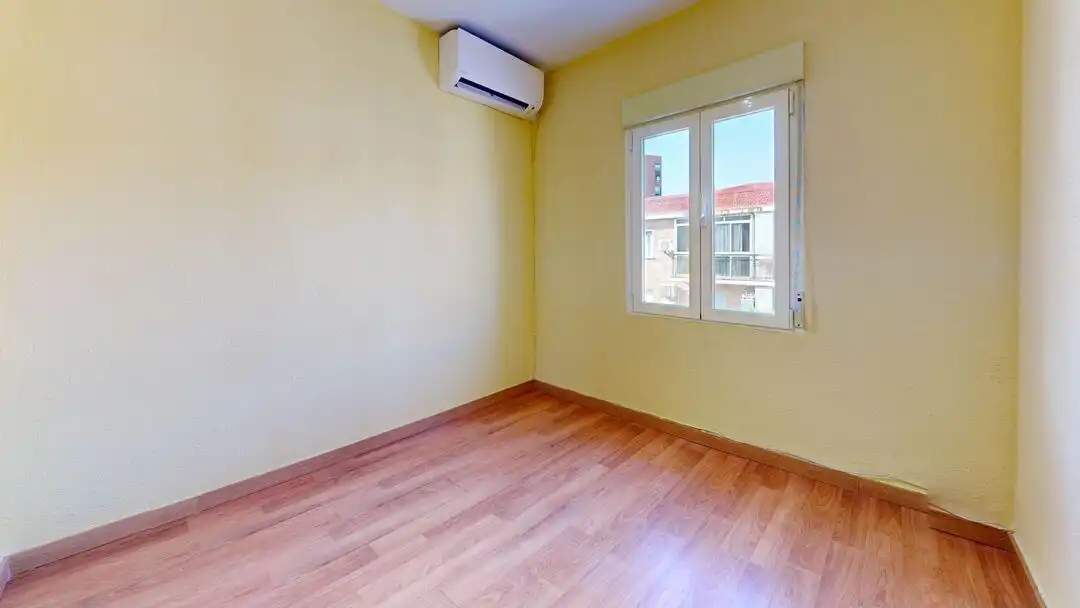 Habitación de Piso en venta en Madrid con Aire acondicionado, Calefacción y Terraza