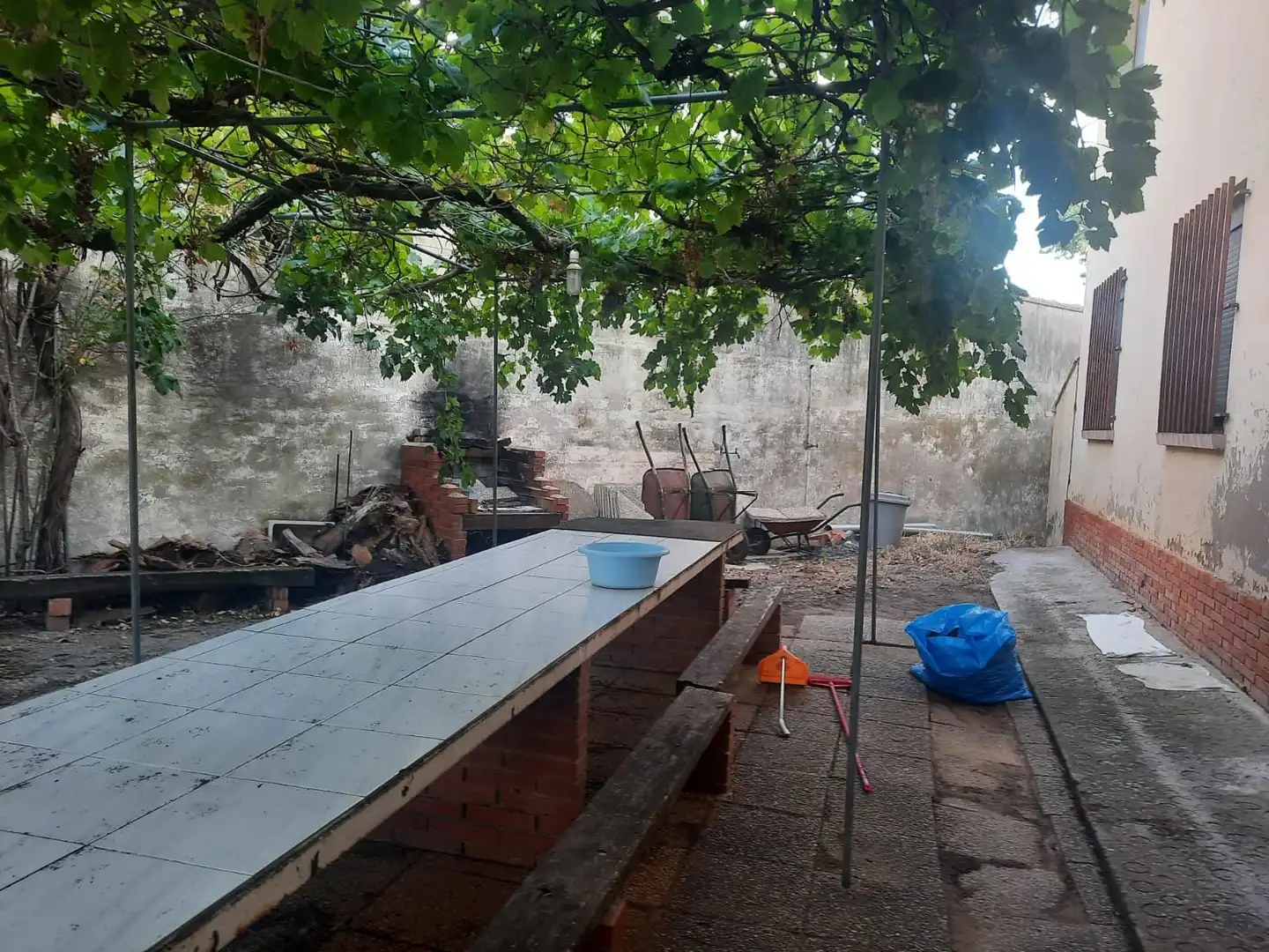 Terrasse von Country house zum Verkauf in La Puebla de Híjar mit Privatgarten