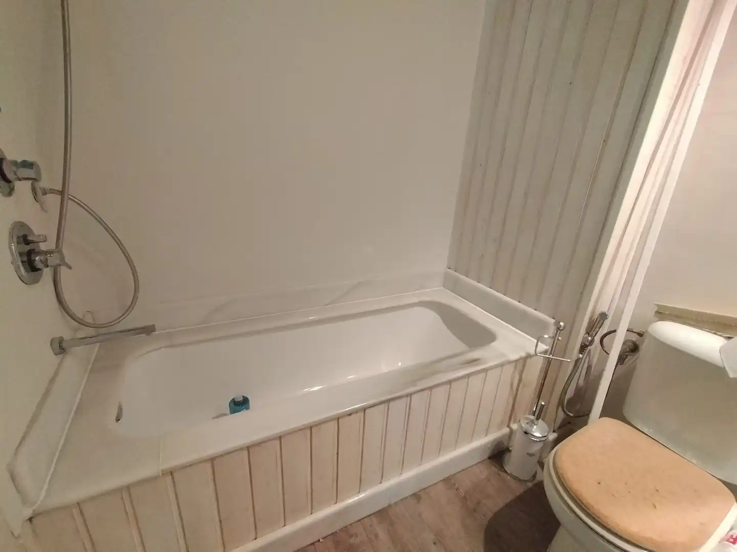 Badezimmer von Dachboden zur Miete in Málaga mit Klimaanlage und Terrasse