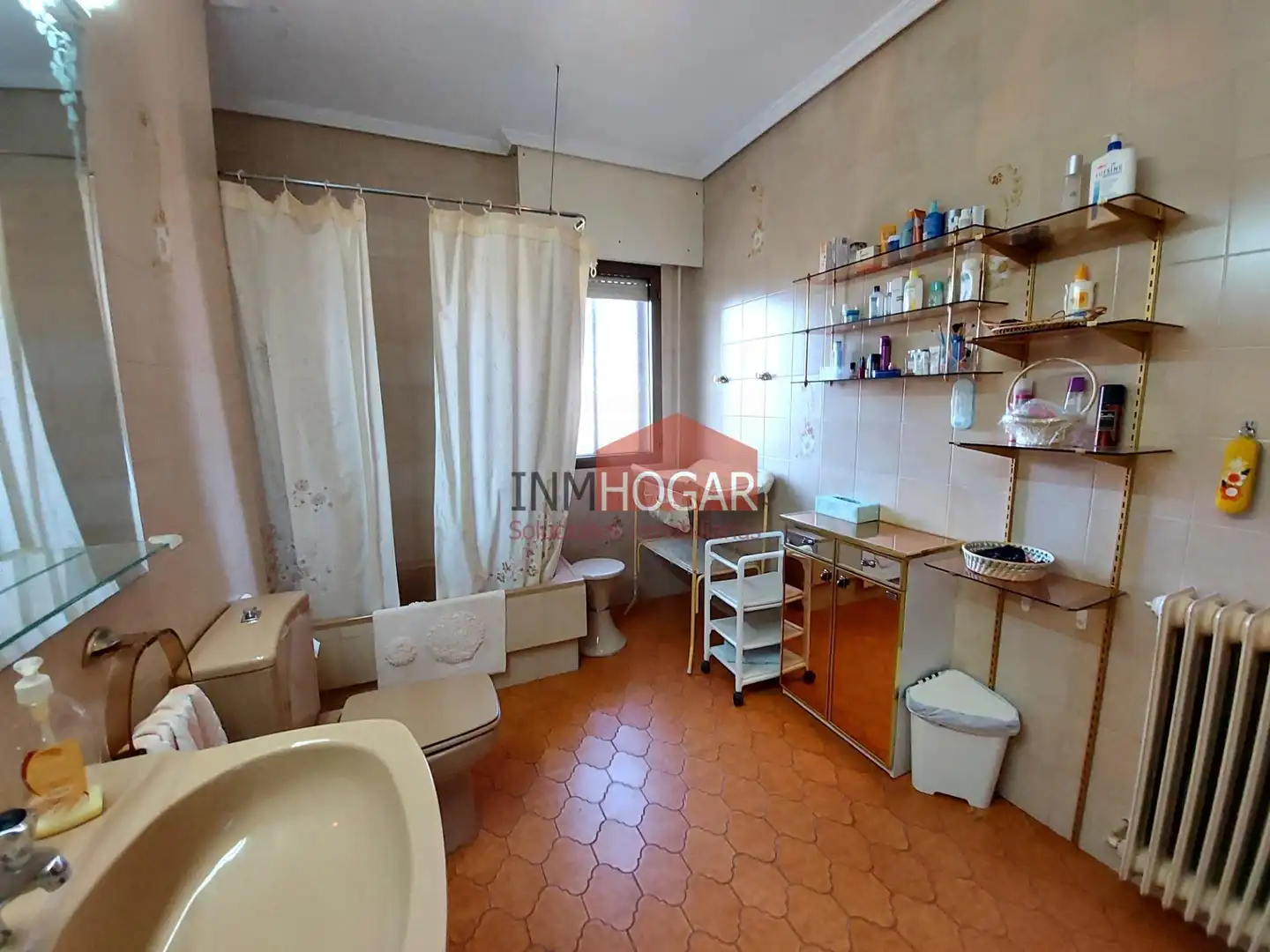 Dormitori de Casa o xalet en venda en Ávila amb Calefacció, Jardí privat i Traster