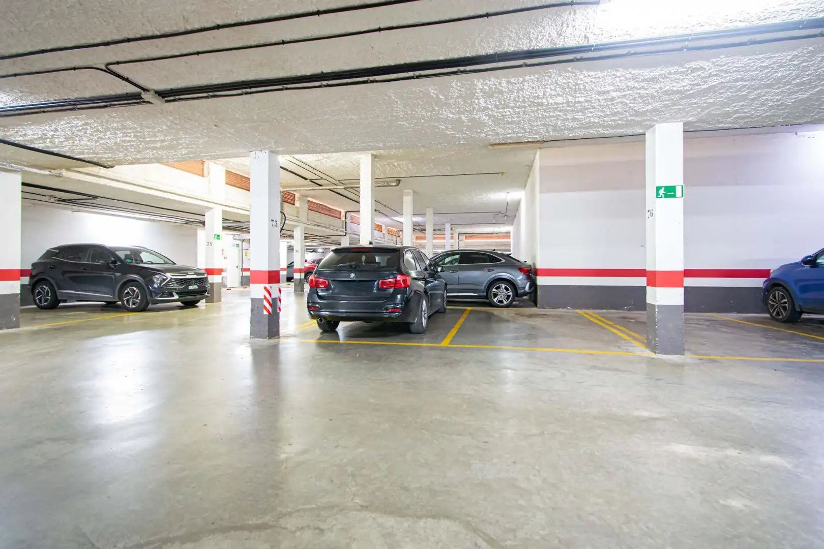 Parking of Flat for sale in Sevilla  with Air Conditioner, Storage room and Balcony