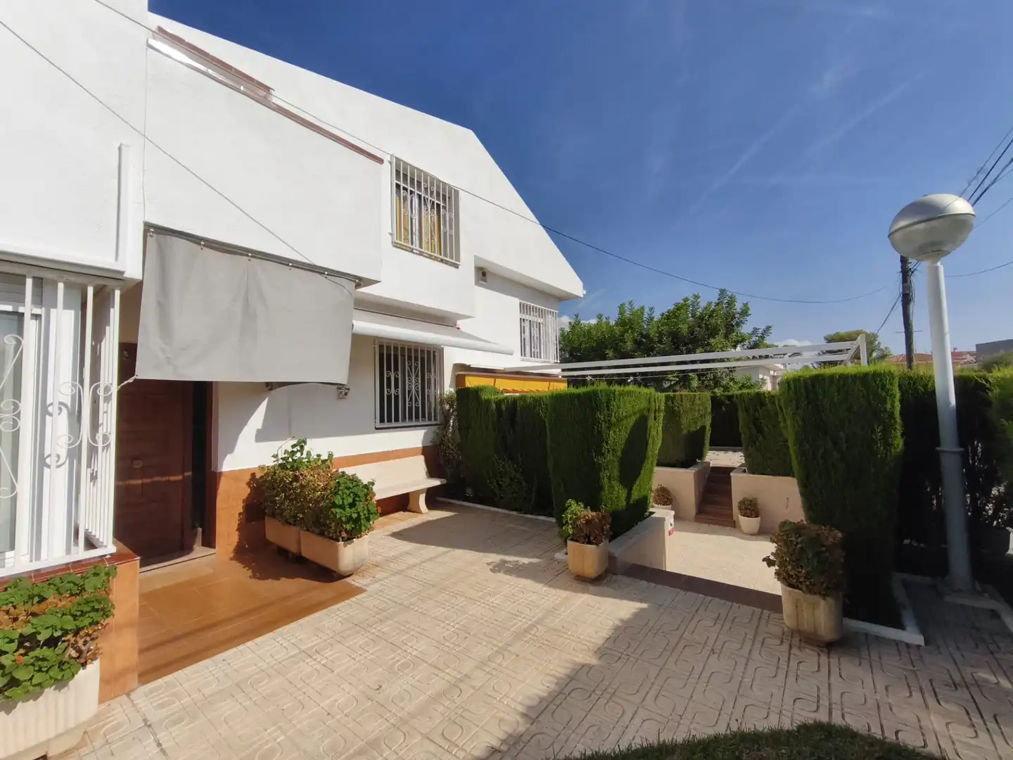Vista exterior de Casa o chalet en venta en Mont-roig del Camp con Aire acondicionado, Calefacción y Jardín privado