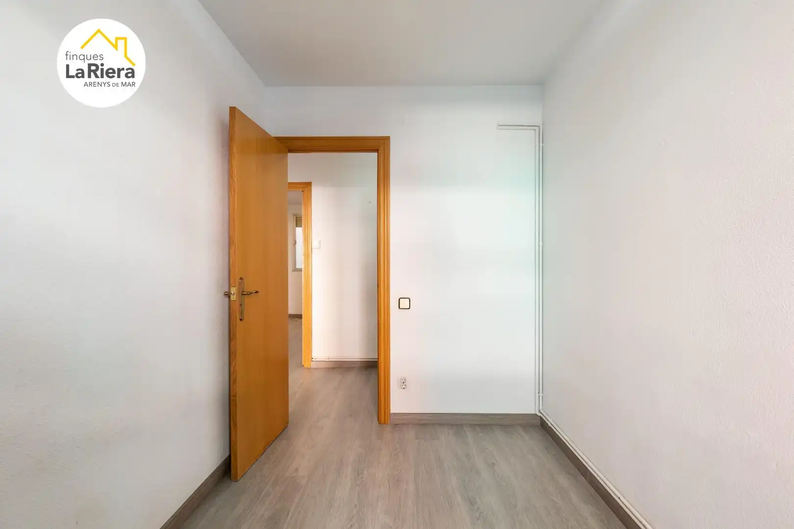 Piso en venta en Arenys de Mar con Calefacción, Parquet y Balcón