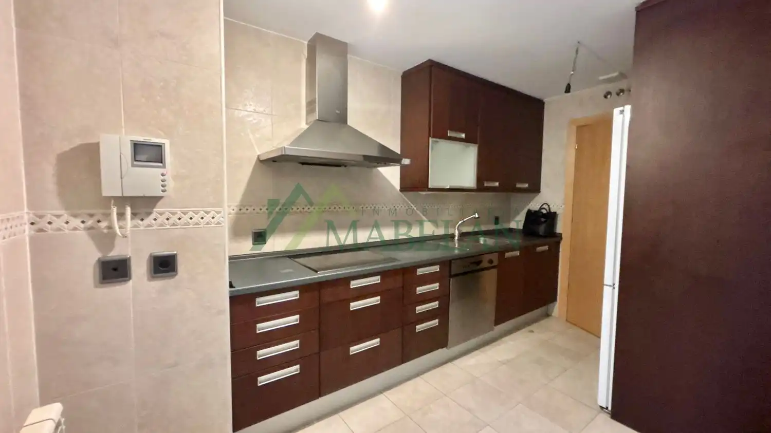 Kitchen of Flat for rent in Madrid  with Air Conditioner, Private garden and Storage room