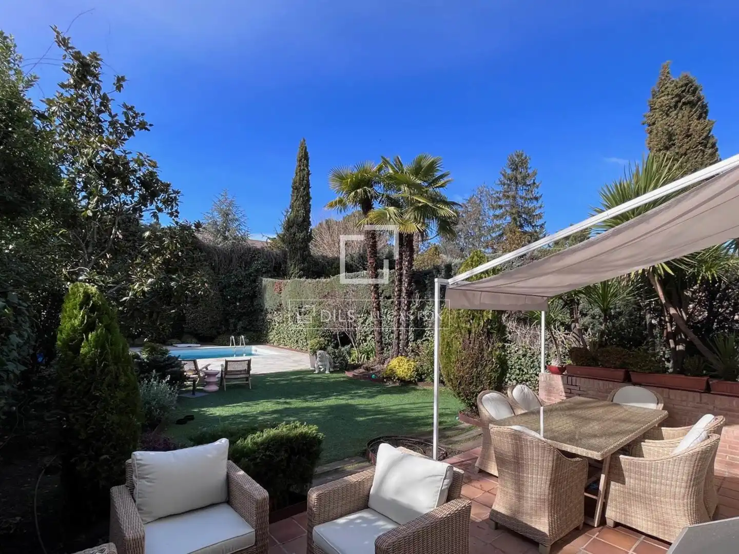 Jardín de Casa o chalet en venta en Majadahonda con Aire acondicionado, Jardín privado y Parquet