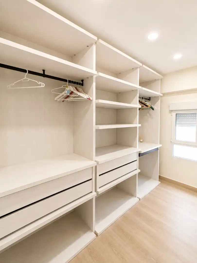 Wohnung zur Miete in Valencia mit Klimaanlage, Terrasse und Möbliert