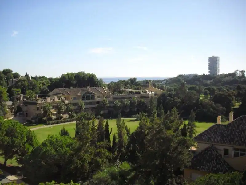 Apartamento con terraza en venta en Urbanización Golf Río Real, imagen 2