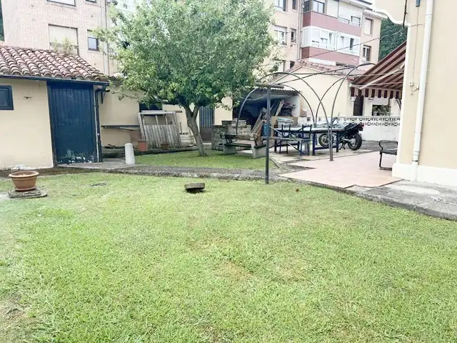 Casa adosada en venda en Reocín amb Jardí privat, Terrassa i Traster