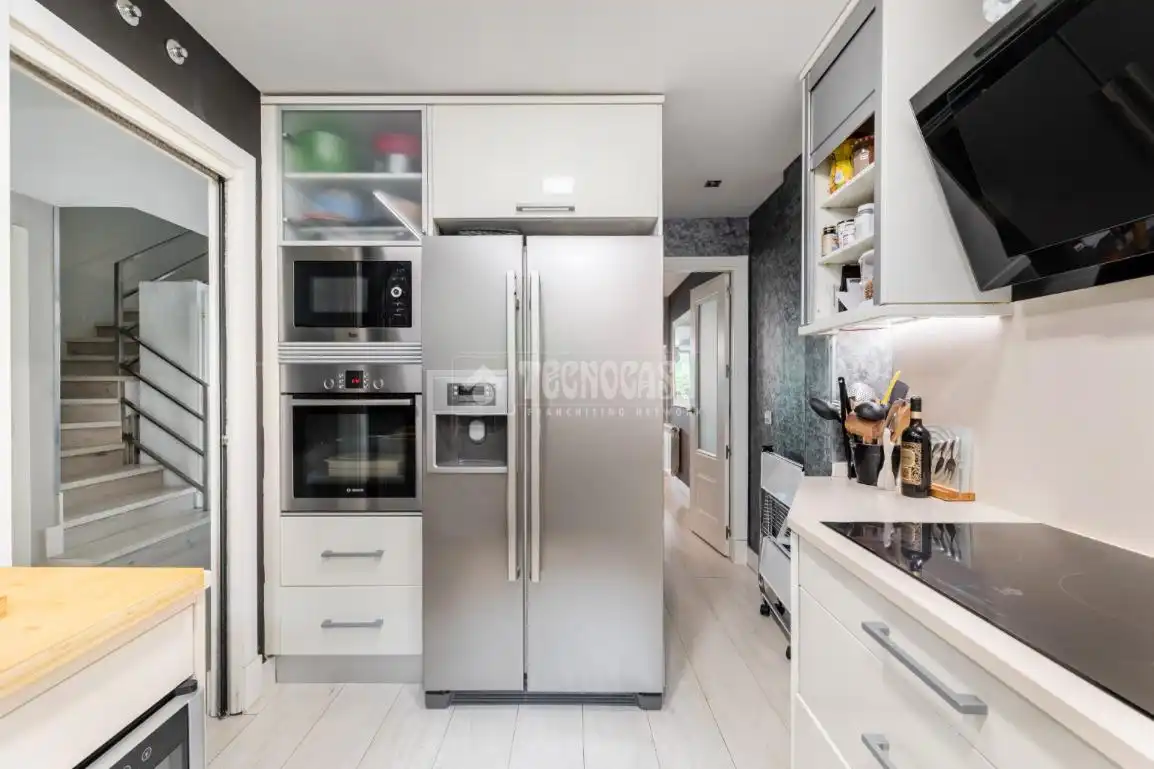 Cocina de Casa adosada en venta en Torrelodones con Calefacción, Terraza y Balcón
