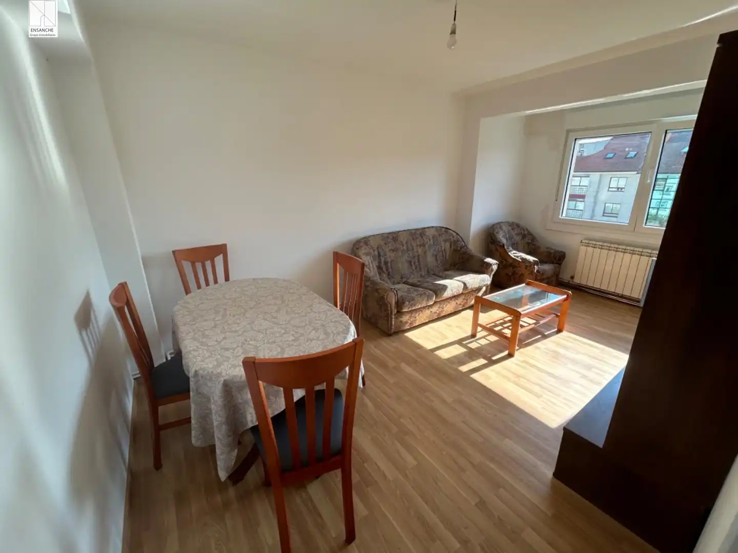 Sala d'estar de Pis de lloguer en Santiago de Compostela  amb Calefacció i Moblat