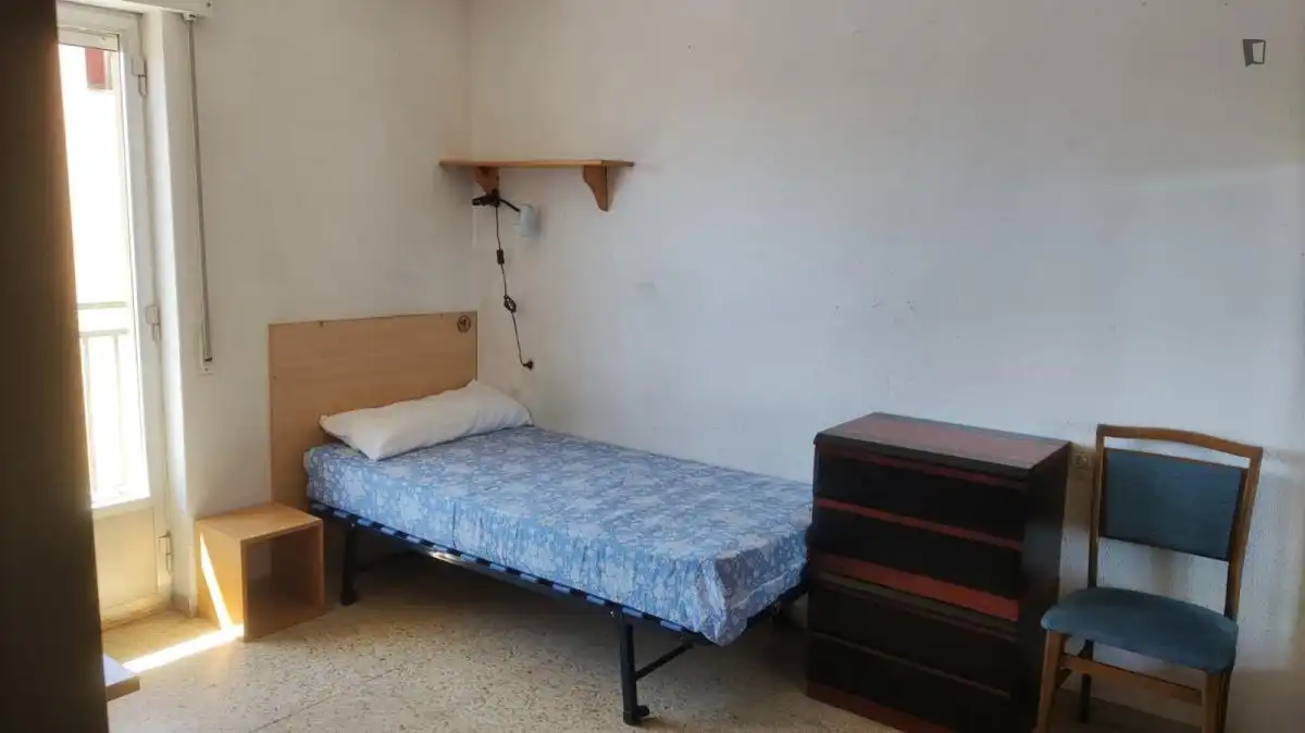 Habitación de Casa o chalet para compartir en Salamanca con Calefacción, Amueblado y Horno