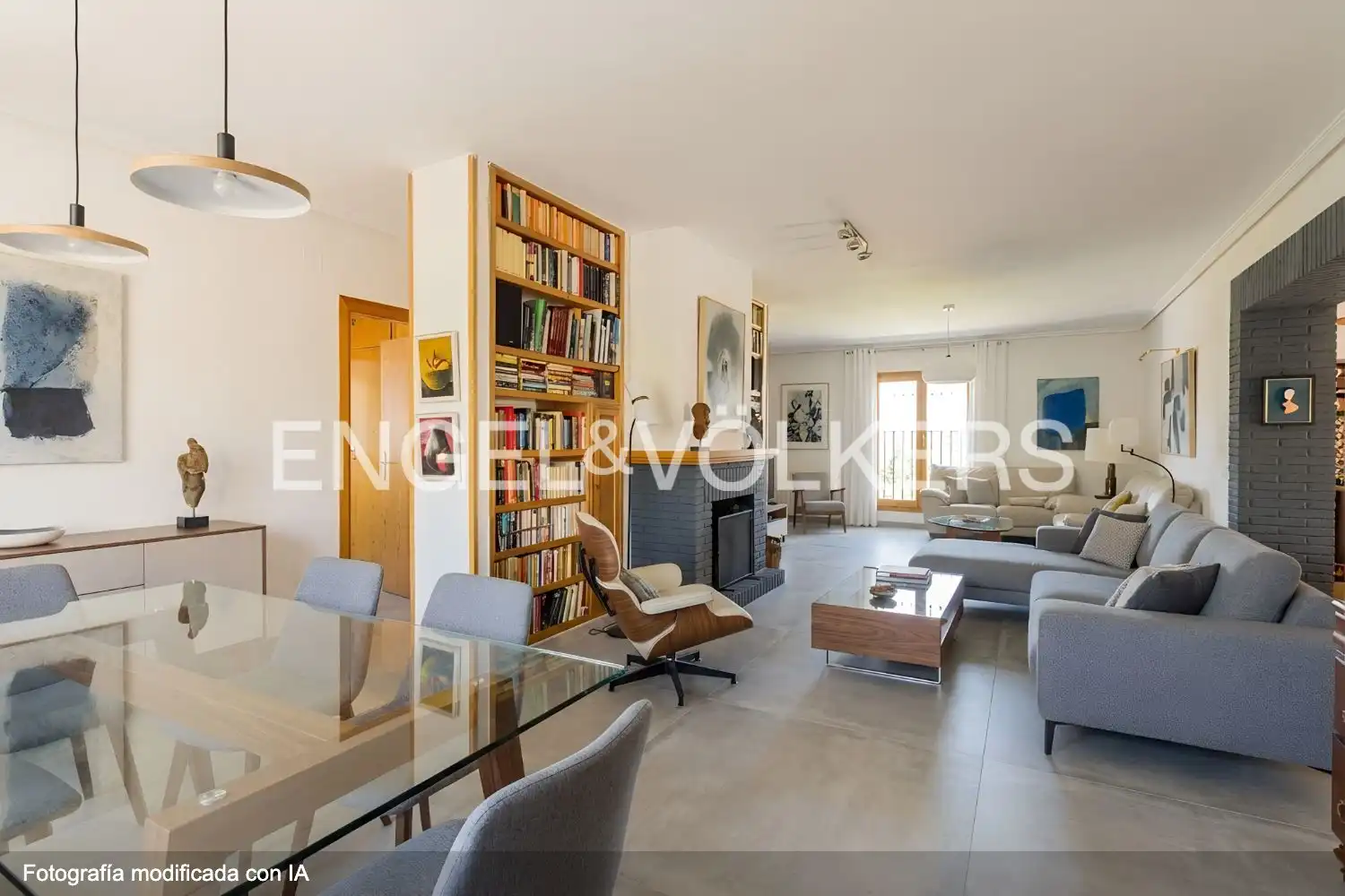 Sala d'estar de Casa o xalet en venda en Boadilla del Monte amb Aire condicionat, Calefacció i Jardí privat
