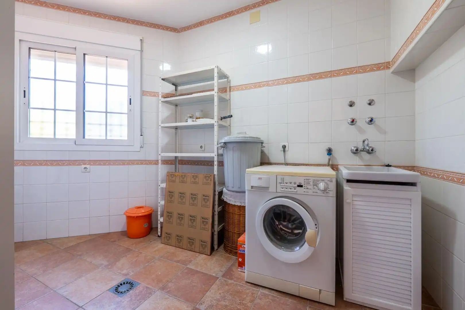 Cuina de Casa o xalet en venda en Santa Fe amb Aire condicionat, Calefacció i Jardí privat