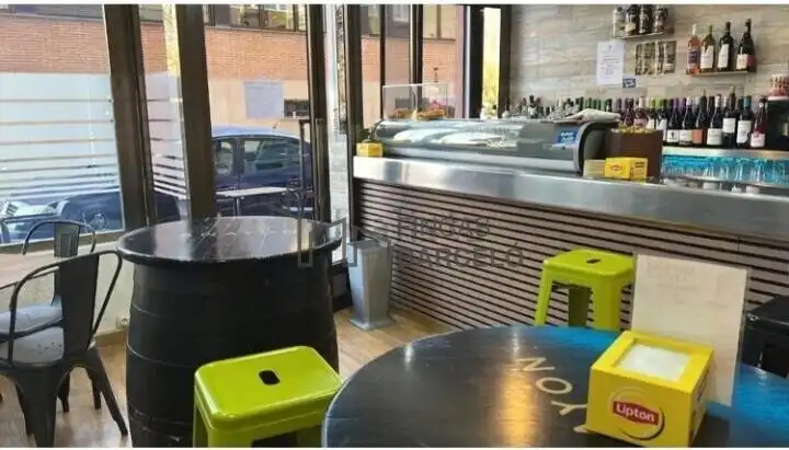 Terraza de Local en traspaso en Zaragoza
