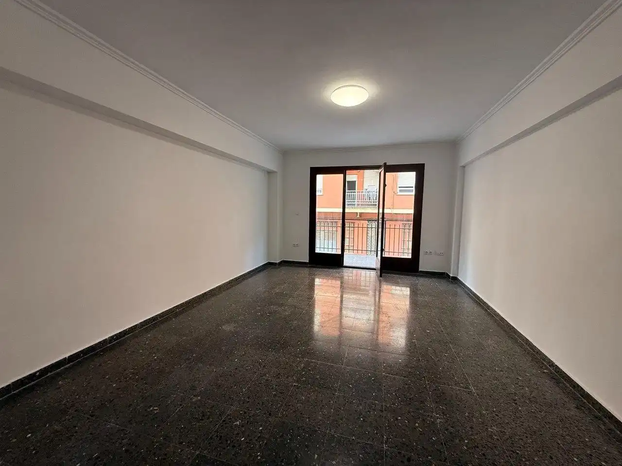 Sala d'estar de Apartament en venda en Tavernes de la Valldigna amb Balcó