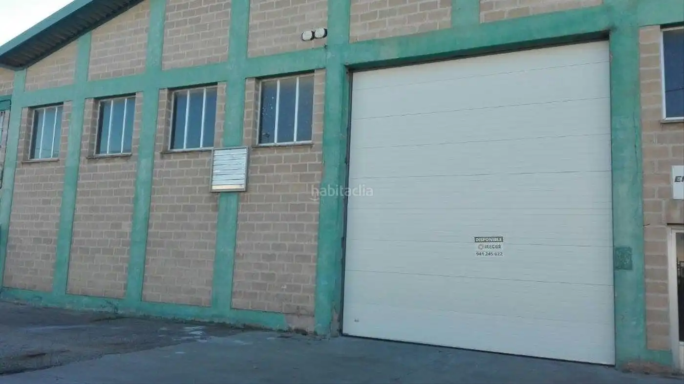 Industriegebäude zum Verkauf in Calle Nueva 3