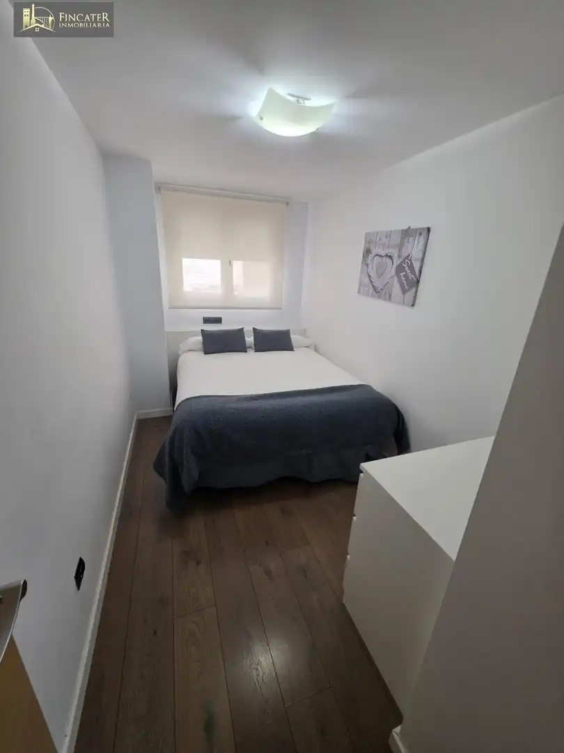 Dormitori de Apartament en venda en Teruel amb Aire condicionat i Calefacció