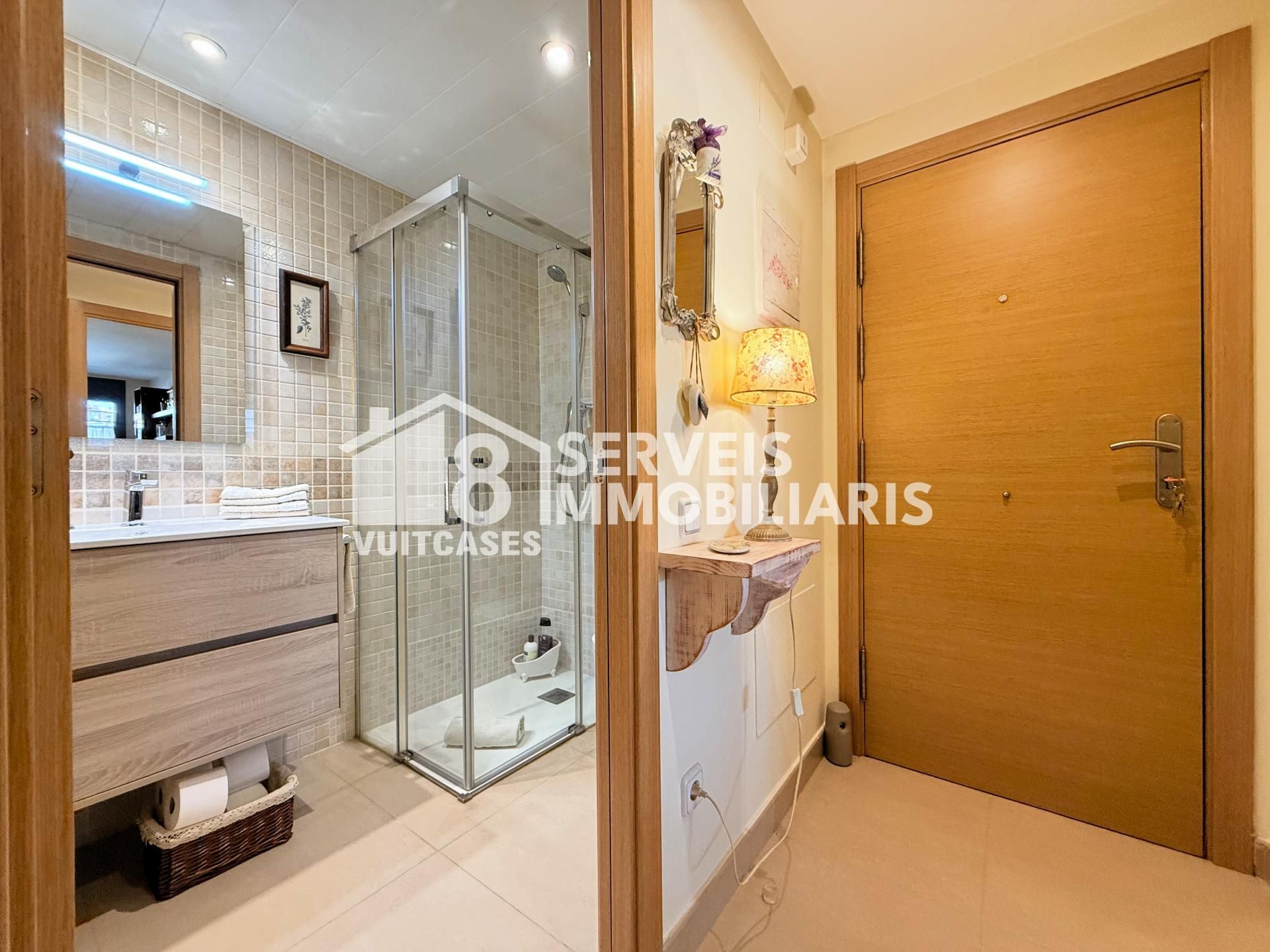 Bathroom of Flat for sale in Canet de Mar  with Heating and Oven