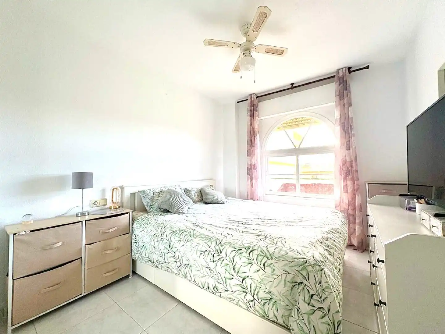 Apartament amb piscina en venda a El Faro de Calaburra - Chaparral, imagen 7