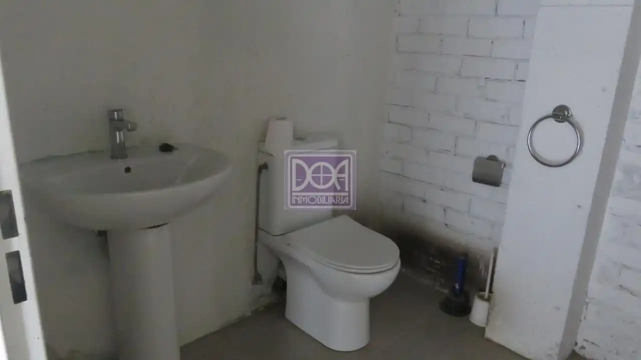 Baño de Local de alquiler en Mondariz