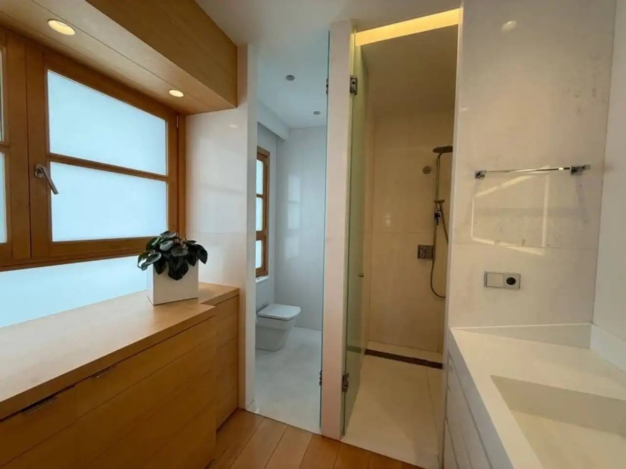 Bathroom of Flat for sale in  Logroño  with Heating and Storage room