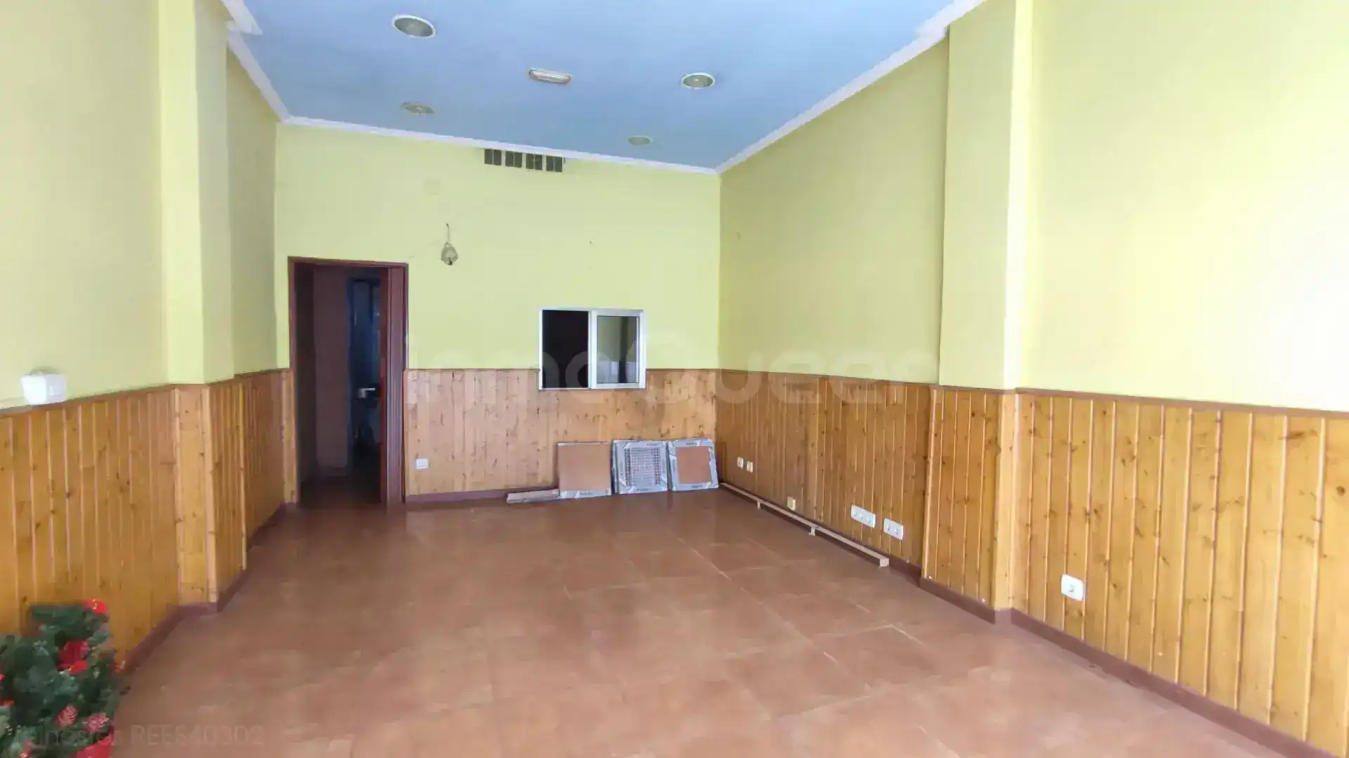 Locale commerciale in affitto a N/A, imagen 3