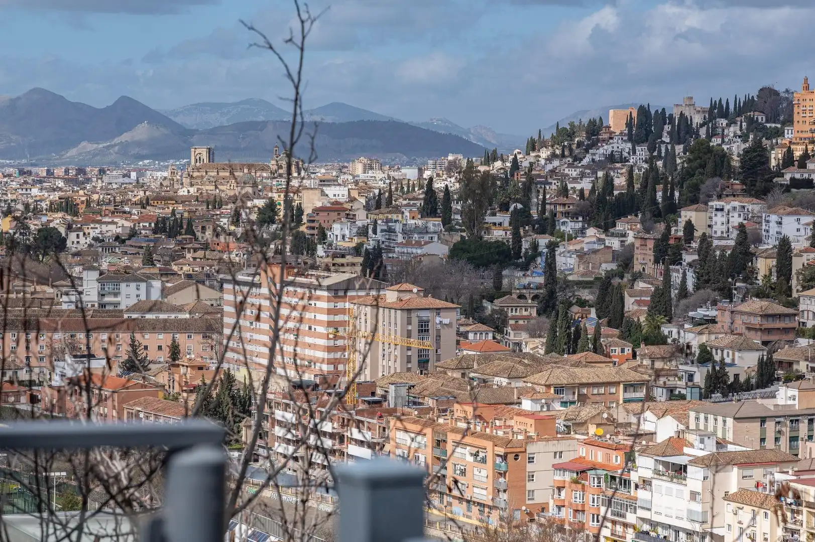 Vista exterior de Casa adosada en venta en Granada con Aire acondicionado y Calefacción
