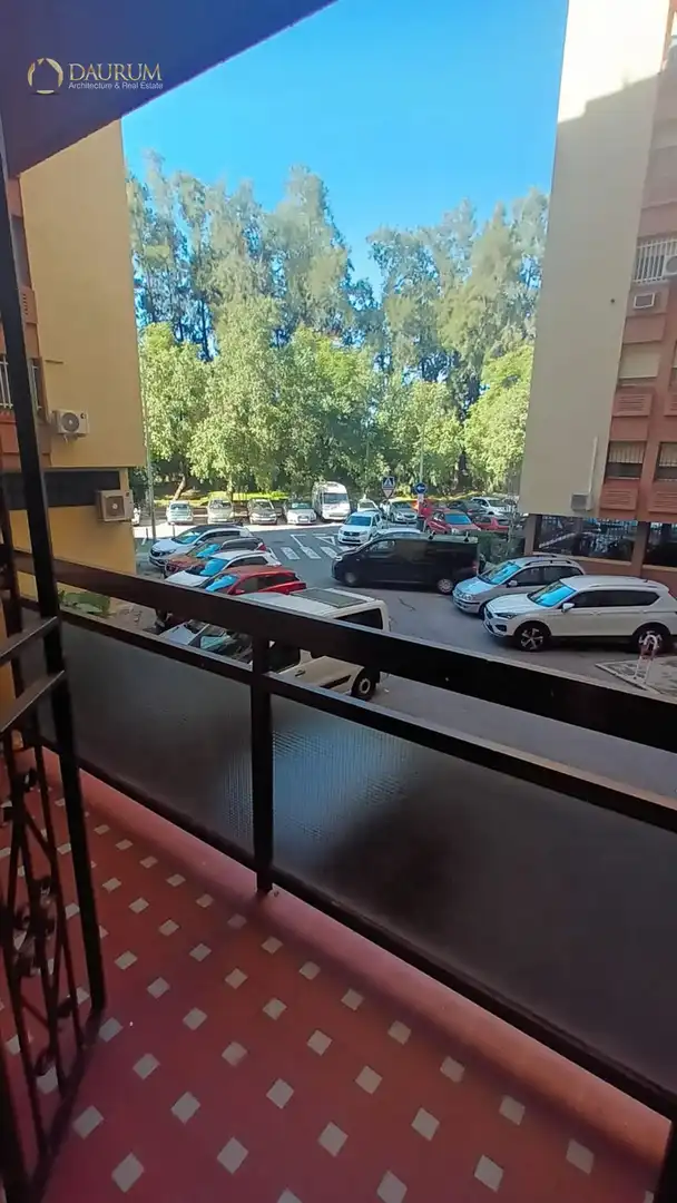Parking de Piso en venta en Sevilla con Terraza