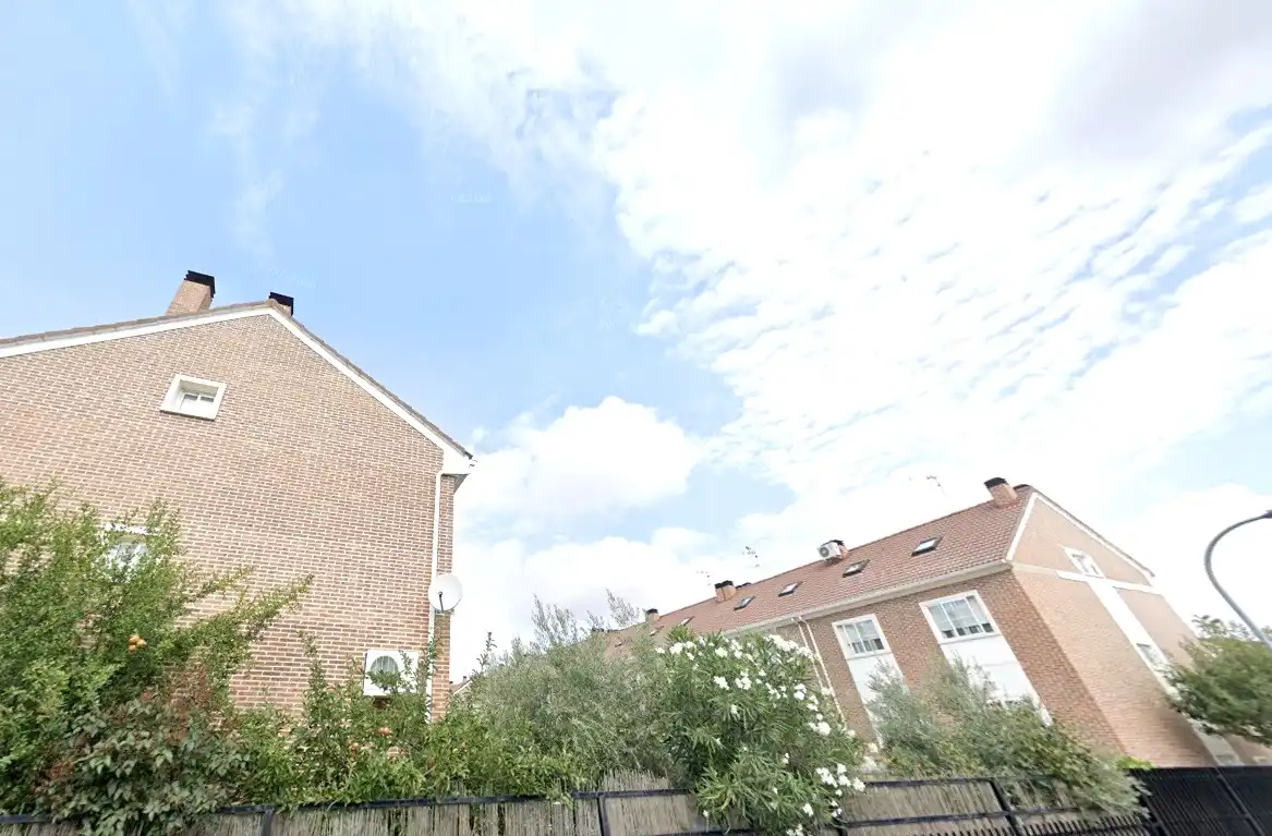 Vista exterior de Casa o xalet en venda en Azuqueca de Henares