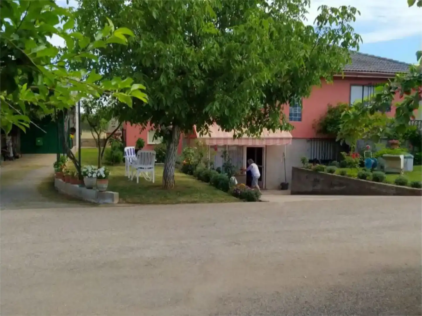 Jardí de Casa o xalet en venda en Ponferrada amb Jardí privat, Parquet i Traster