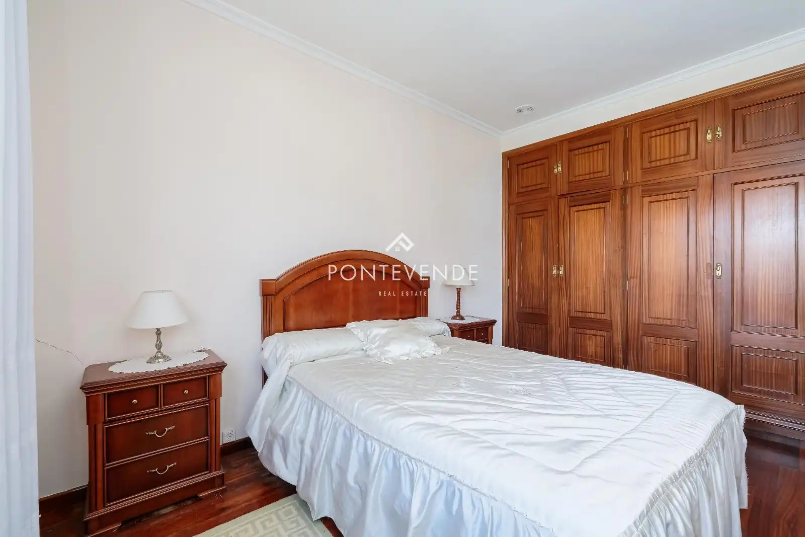 Dormitori de Casa o xalet en venda en Poio amb Terrassa