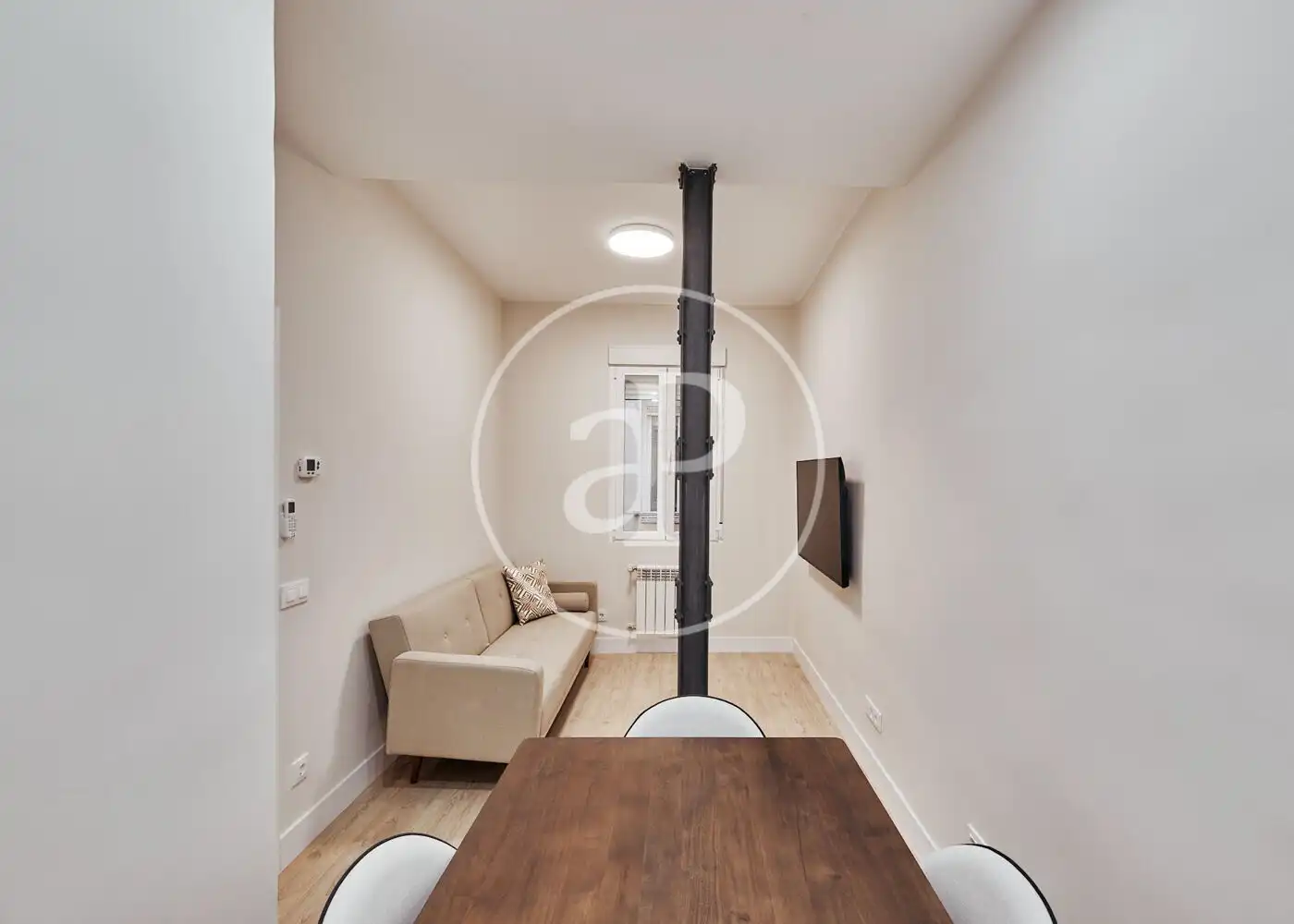 Living room of Flat for sale in Madrid  with Air Conditioner, Heating and Furnished