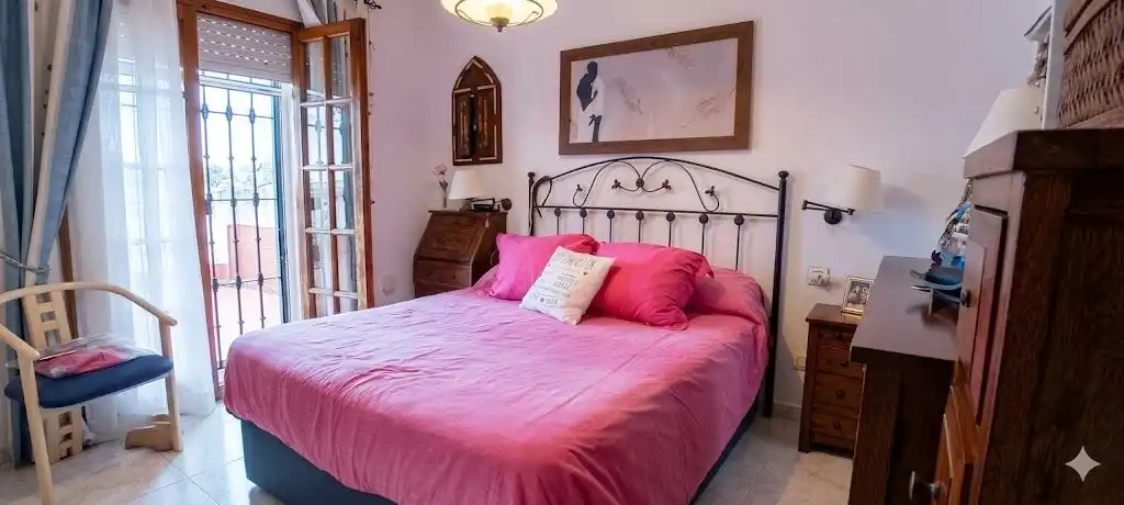 Habitación de Casa adosada en venta en Algeciras con Terraza y Balcón
