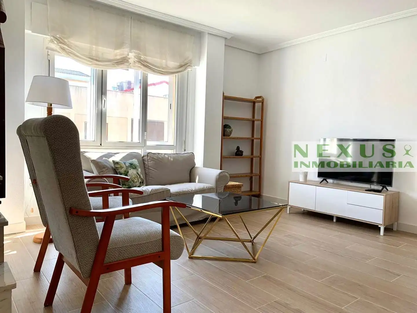 Wohnzimmer von Dachboden zur Miete in Cáceres mit Klimaanlage, Heizung und Möbliert