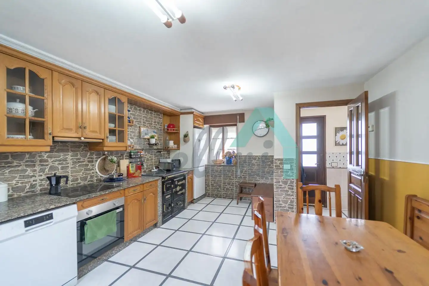 Cocina de Casa o chalet en venta en Castropol con Calefacción y Jardín privado