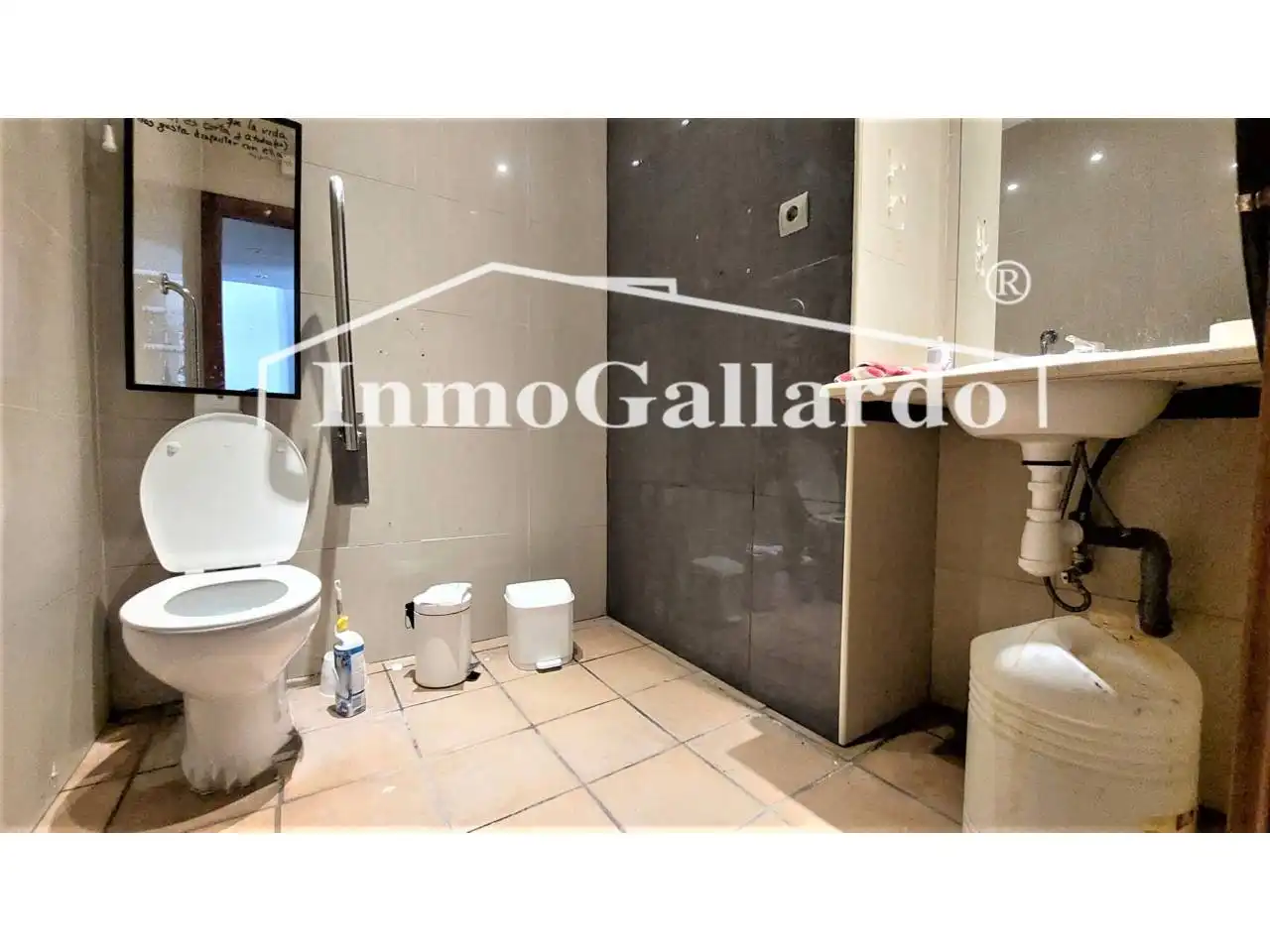 Edificio en venta en Torremolinos