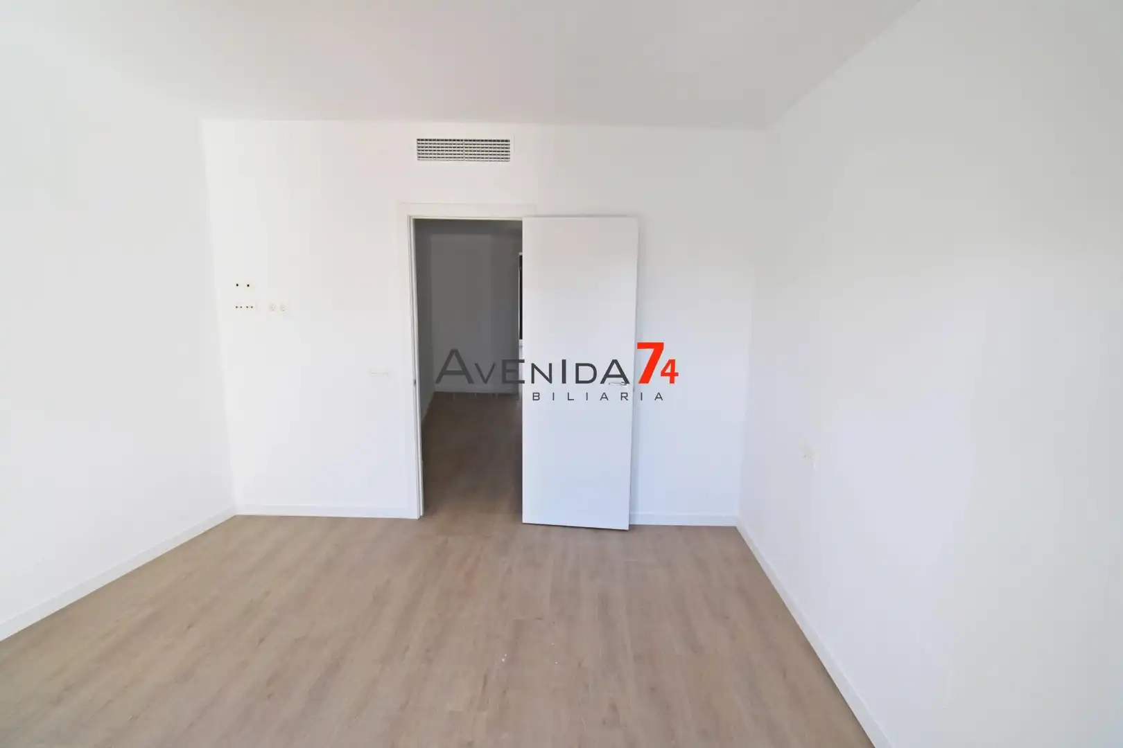 Habitación de Piso en venta en Lorca con Calefacción y Balcón