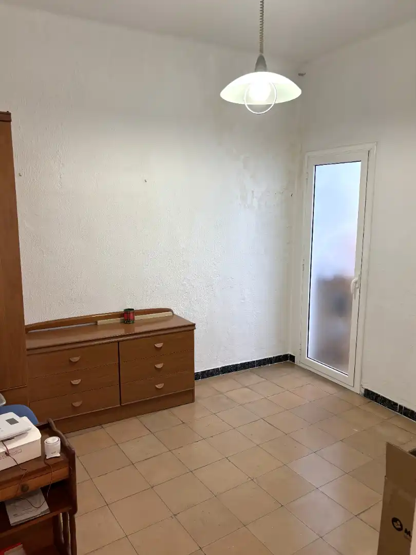 Dormitori de Pis en venda en L'Hospitalet de Llobregat amb Alarma