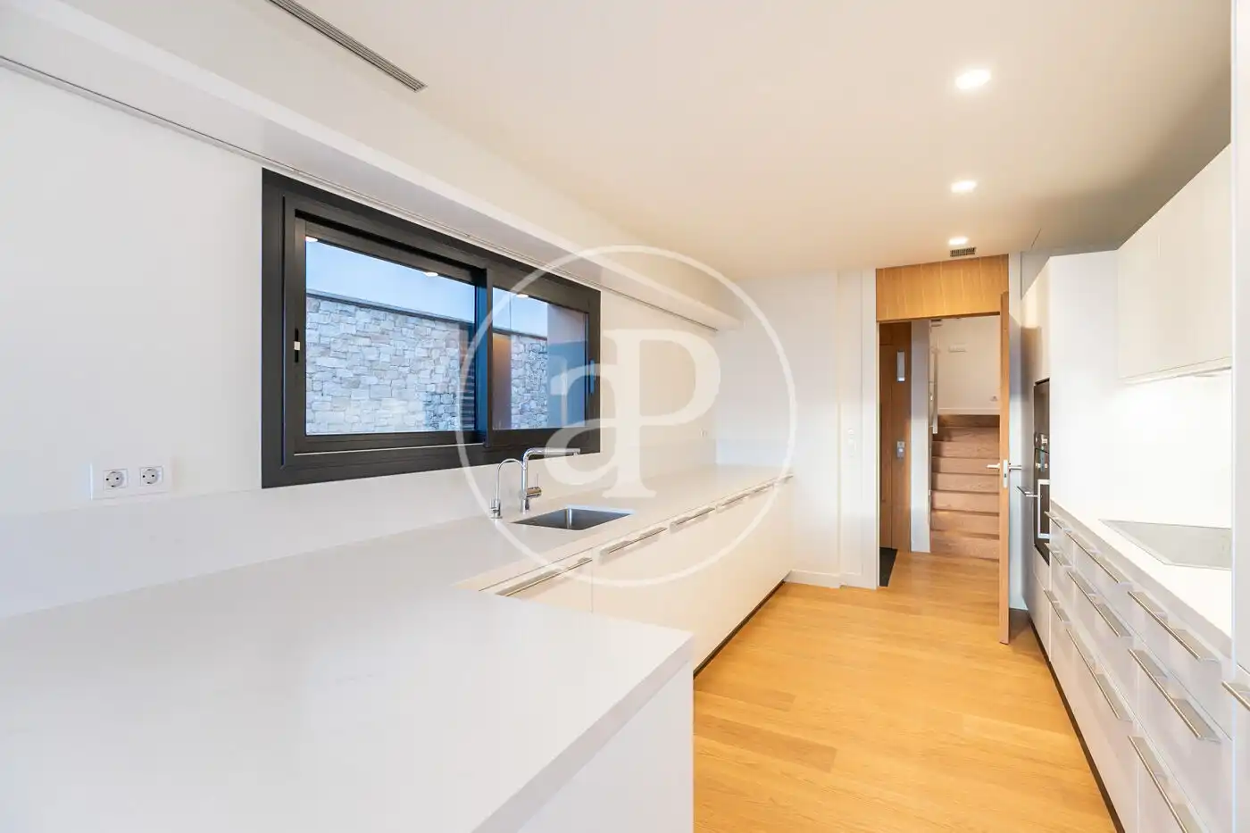 Kitchen of Flat for rent in Barcelona  with Air Conditioner, Heating and Private garden