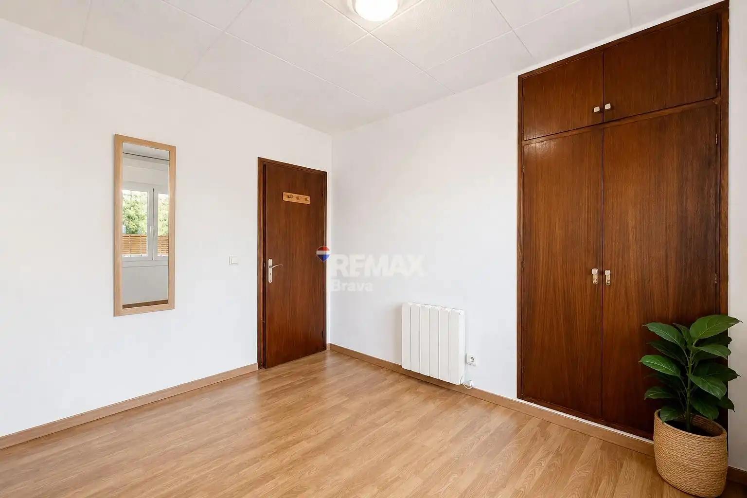 Bedroom of Houses for sale in Roses  with Air Conditioner, Private garden and Parquet flooring