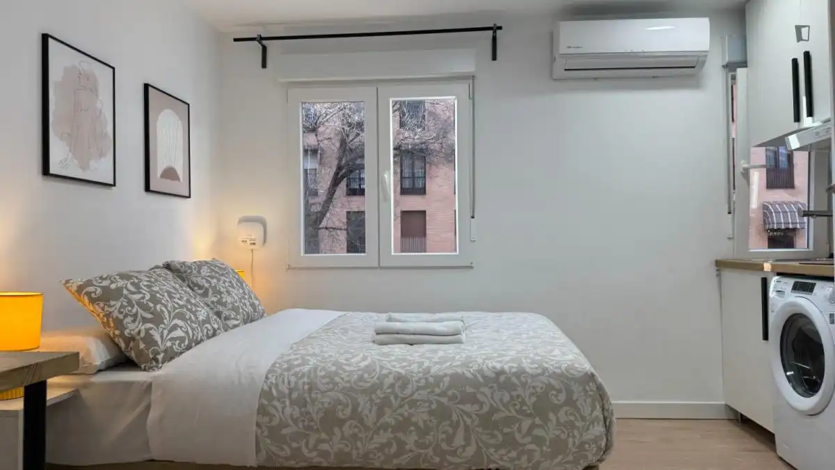 Bedroom of Study for rent in Madrid  with Air Conditioner, Heating and Furnished