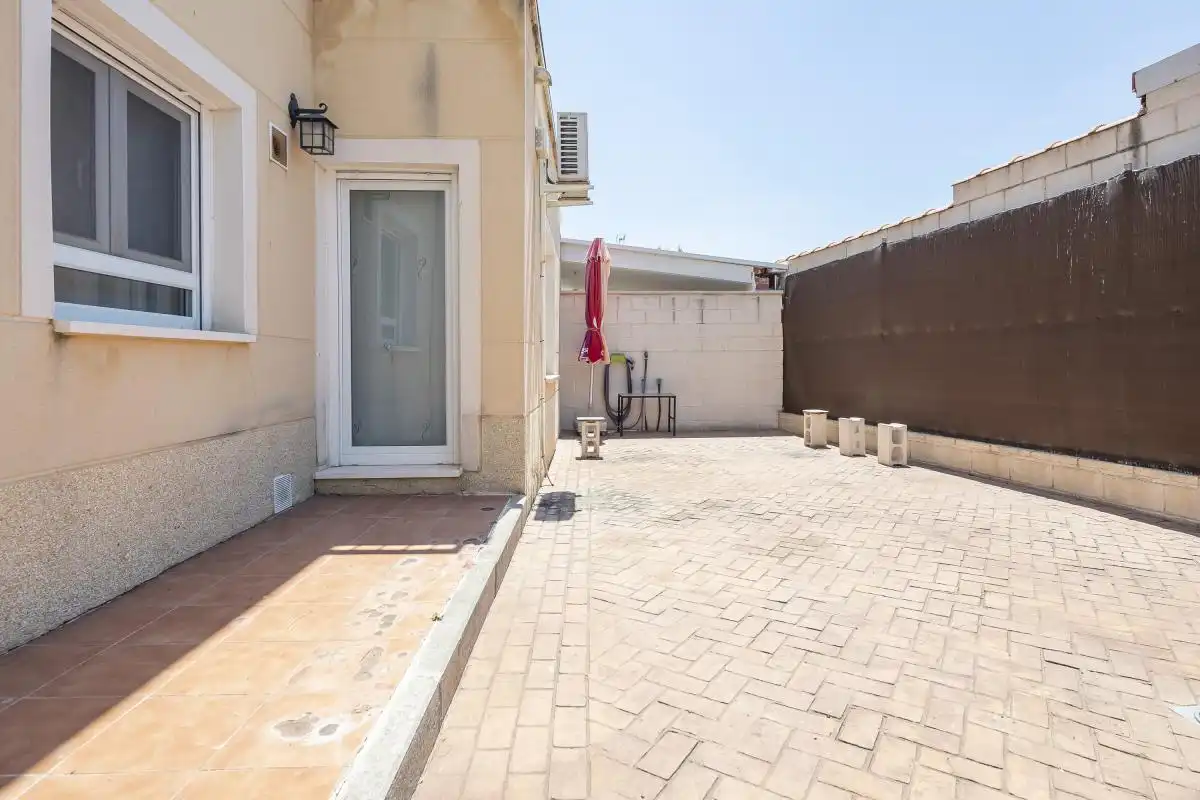 Exterior view of Houses for sale in Titulcia  with Air Conditioner, Heating and Private garden