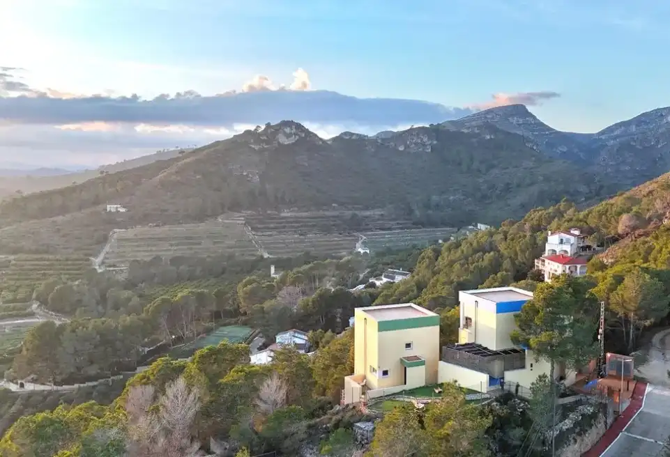 Vista exterior de Casa o chalet en venta en Almiserà con Aire acondicionado, Calefacción y Jardín privado