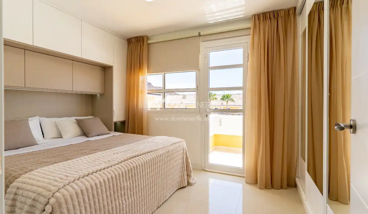 Habitación de Casa o chalet en venta en Arona con Aire acondicionado, Terraza y Trastero
