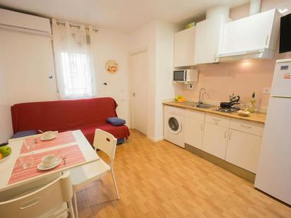 Bedroom of Flat to rent in  Valencia Capital  with Air Conditioner, Washing machine and TV