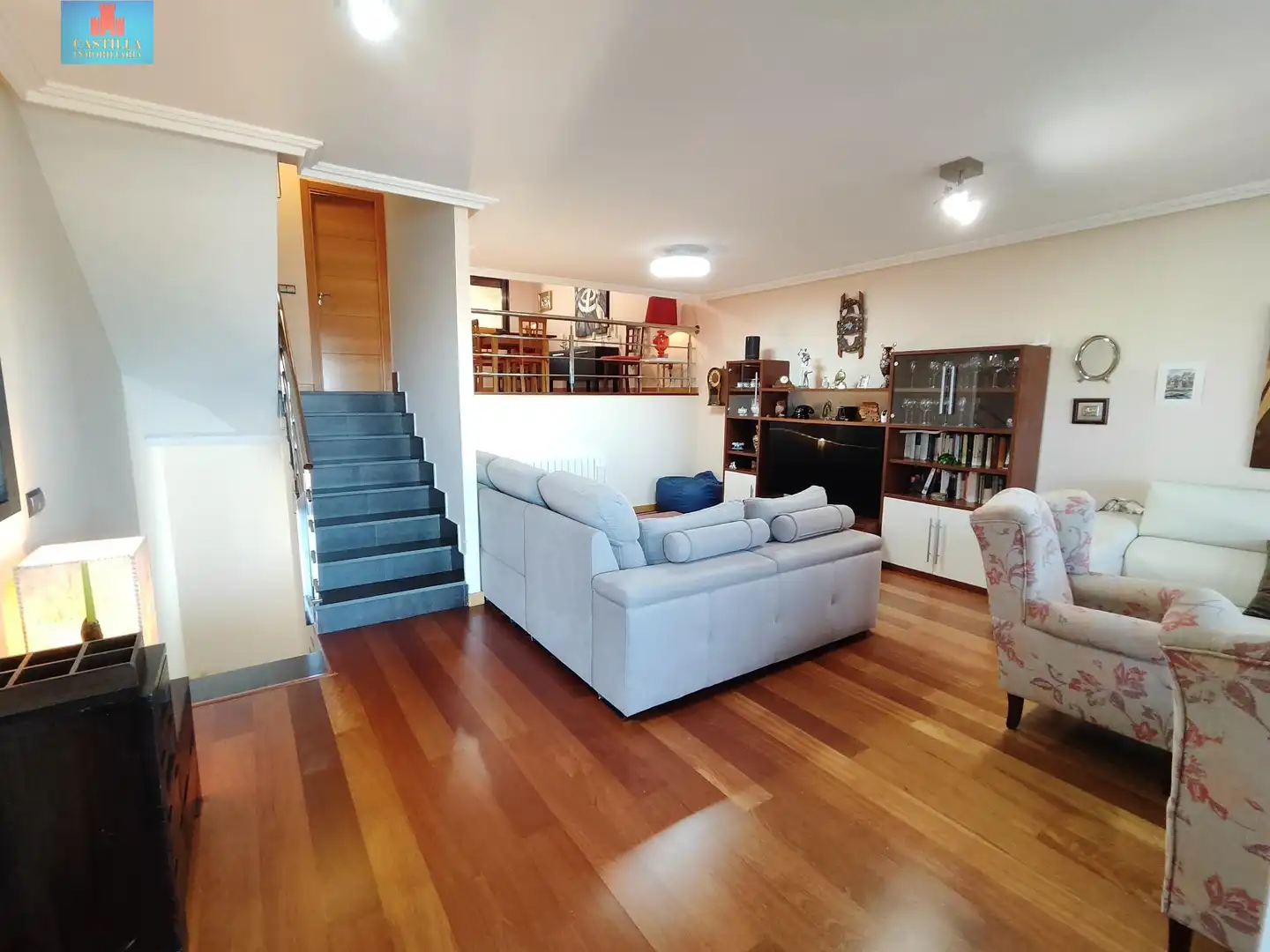 Sala de estar de Casa adosada en venta en Ávila con Calefacción, Jardín privado y Terraza