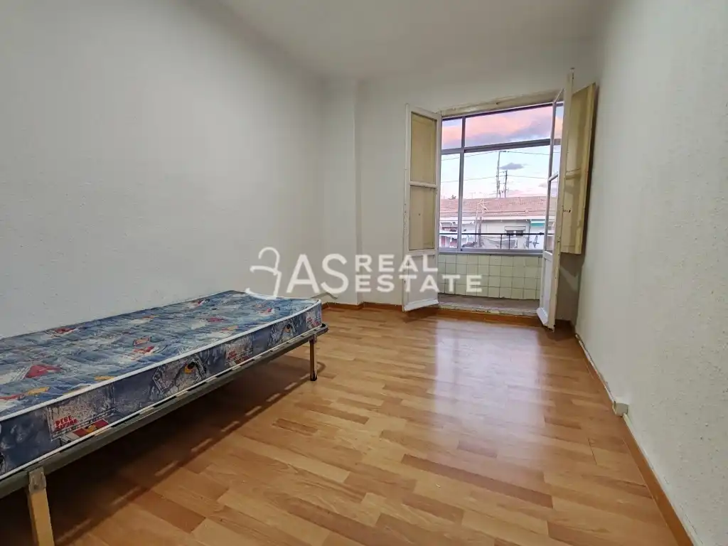 Habitación de Piso en venta en Alicante / Alacant con Terraza y Amueblado